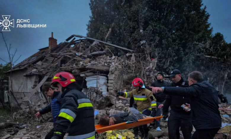 Ουκρανία:-Πέντε-νεκροί-από-ρωσική-επίθεση,-σε-ετοιμότητα-οι-πολωνικές-δυνάμεις