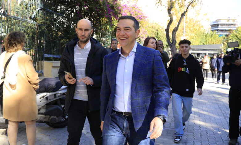 Ο-Αλέξης-Τσίπρας-«ανακατεύει-την-τράπουλα»:-Η-δυσαρέσκεια-Φάμελλου,-το-νέο-κόμμα-και-οι-βουλευτές-που-θα-τον-ακολουθήσουν