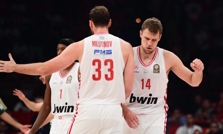 Ολυμπιακός-–-Παναθηναϊκός-ανάλυση:-Ο-mvp-Βεζένκοφ,-οι-«εκρήξεις»-από-Σορτς-και-Τολιόπουλο-και-η-ερυθρόλευκη-αντεπίθεση-που-έκρινε-το-ντέρμπι