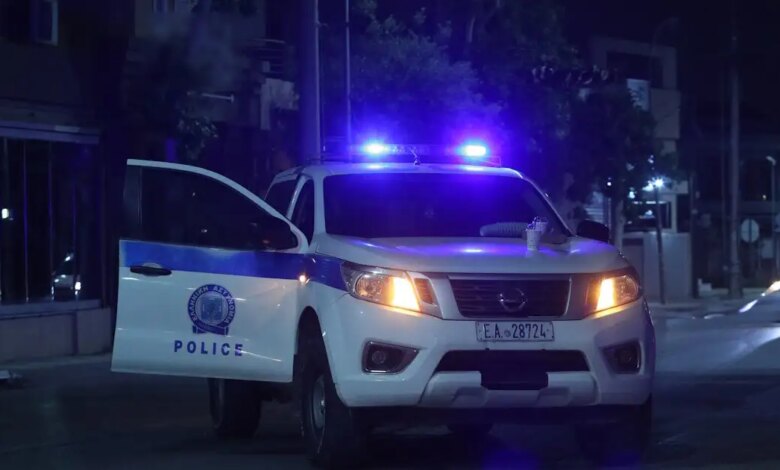 Βριλήσσια:-45χρονος-με-τσεκούρι-έσπαγε-ό,τι-έβρισκε-στο-δρόμο-του