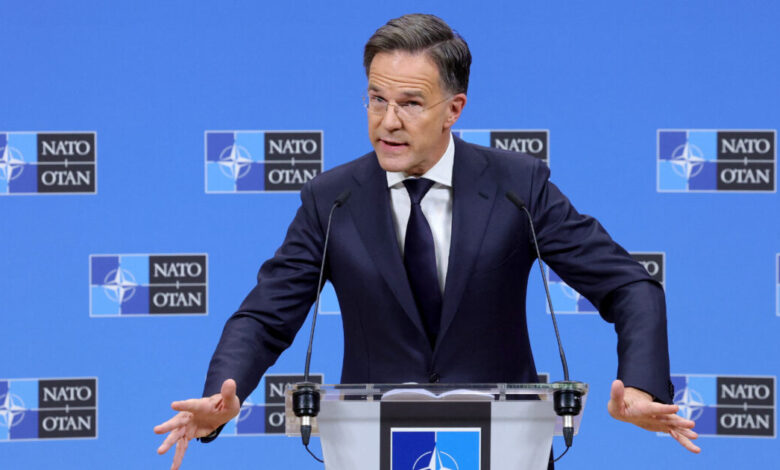 Ο-Μαρκ-Ρούτε-«ξεφτιλίζει»-τον-ρωσικό-στρατό:-«Οι-πιλότοι-τους-δεν-ξέρουν-να-χειρίζονται-τα-μαχητικά-και-οι-καπετάνιοι-να-ρίχνουν-άγκυρα»