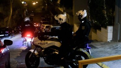 Κρυονέρι:-Παραδόθηκε-ο-άνδρας-που-απειλούσε-να-αυτοκτονήσει