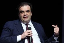Πιερρακάκης:-«Η-Ελλάδα-επέστρεψε-με-αυτοπεποίθηση,-μεταρρυθμίσεις-και-ανοιχτή-οικονομία»