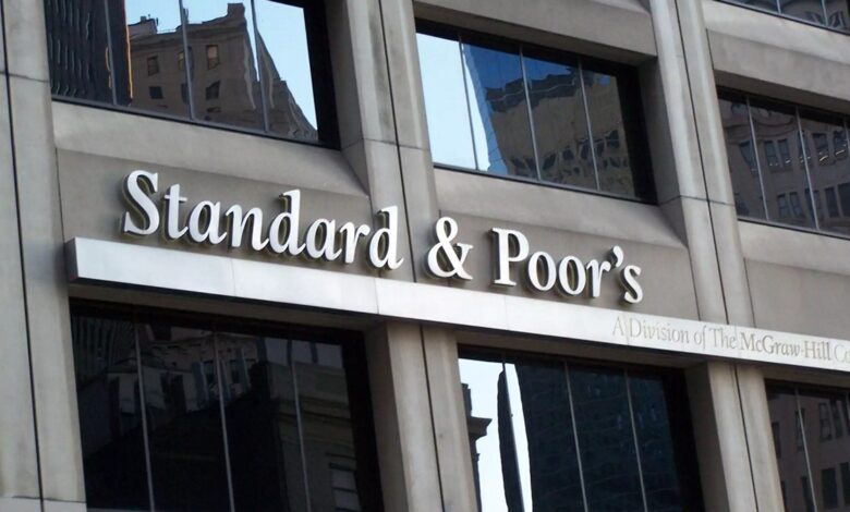standard-and-poor’s:-Επιβεβαίωσε-το-αξιόχρεο-της-Ελλάδας-στο-ΒΒΒ-με-σταθερές-προοπτικές