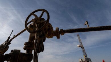Κοντά-σε-χαμηλό-πενταετίας-το-αργό-πετρέλαιο-–-Τι-δείχνουν-τα-σημάδια-για-τη-συνέχεια