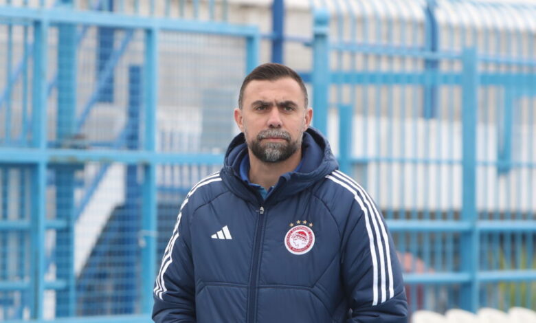 Ο-Γιάννης-Μανιάτης-αποφοίτησε-από-το-πρόγραμμα-uefa-master-for-international-players