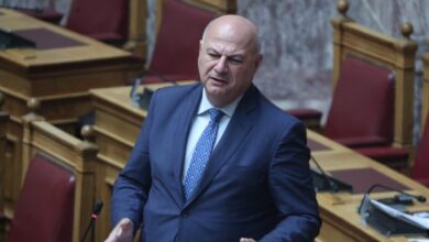 Ο-Τσιάρας-τα-«άκουσε»-από-γαλάζιους-βουλευτές-για-τις-καθυστερήσεις-στις-πληρωμές-αγροτών-–-Εγγυήσεις-για-την-ευλογιά-αιγοπροβάτων