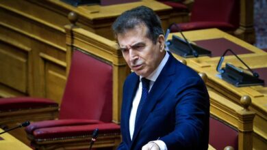 Χρυσοχοΐδης-σε-Κωνσταντοπούλου:-«Μας-λέτε-για-“γνωστούς-άγνωστους”,-χρόνια-τώρα,-καλλιεργώντας-θεωρίες-συνωμοσίας»