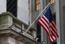 wall-street:-Η-άνοδος-της-apple-οδηγεί-τον-dow-jones-σε-άλμα-500-μονάδων