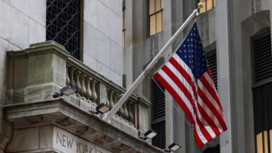 wall-street:-Η-άνοδος-της-apple-οδηγεί-τον-dow-jones-σε-άλμα-500-μονάδων