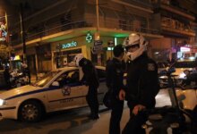 Άγρια-συμπλοκή-στον-Νέο-Κόσμο:-Οδηγός-φορτηγού-τραυμάτισε-με-μαχαίρι-3-συναδέλφους-του-–-5-συλλήψεις