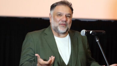 Γρηγόρης-Αρναούτογλου:-«Ήμουν-τόσο-θρησκόληπτος-που-δεν-είχα-ερωτικές-επαφές-κάθε-Τετάρτη-και-Παρασκευή»