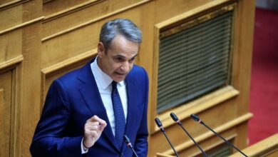 Τροπολογία-για-τον-Άγνωστο-Στρατιώτη:-live-η-συζήτηση-στη-Βουλή