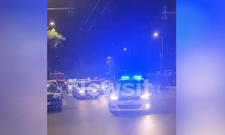 Καλλιθέα:-Βίντεο-ντοκουμέντο-από-τη-σύλληψη-του-50χρονου-που-επιτέθηκε-με-μαχαίρι-και-τραυμάτισε-αστυνομικό