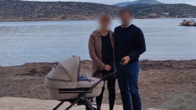 Κορωπί:-«Την-είχαν-ξαναχτυπήσει-στο-παρελθόν-δύο-σύντροφοί-της»-αποκαλύπτει-η-εργοδότρια-της-40χρονης-που-ξυλοκοπήθηκε-από-τον-σύζυγό-της