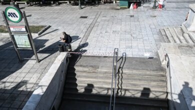 28η-Οκτωβρίου:-Πώς-θα-κινηθούν-μετρό,-τραμ,-τρόλεϊ-και-λεωφορεία-–-Κλειστός-ο-σταθμός-«Σύνταγμα»-το-πρωί-της-Τρίτης