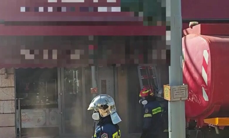 Ηλιούπολη:-Φωτιά-σε-κατάστημα-εστίασης-–-Δεν-υπάρχουν-αναφορές-για-τραυματίες