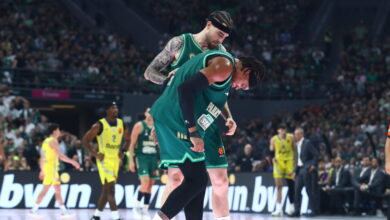 Ο-Ρισόν-Χολμς-τραυματίστηκε-ξανά-και-αποχώρησε-κουτσαίνοντας-από-το-Παναθηναϊκός-–-Μακάμπι-Τελ-Αβίβ