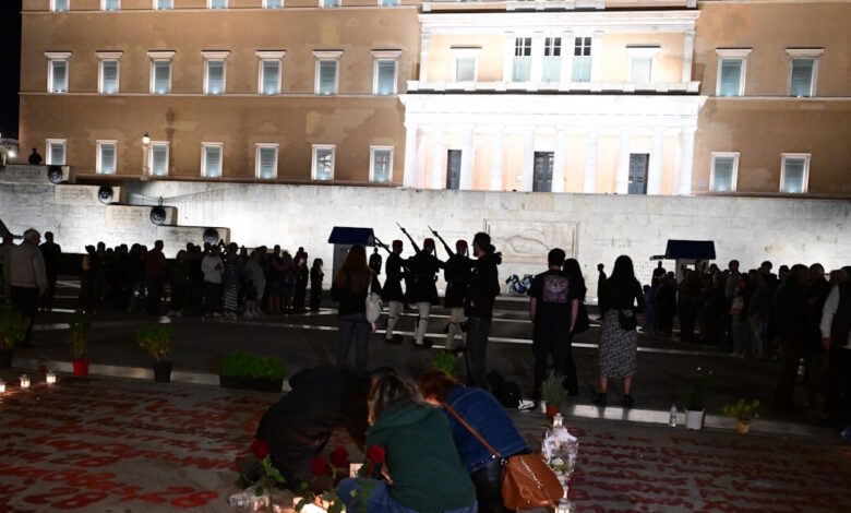 Άγνωστος-Στρατιώτης-–-Οδηγία-προς-την-ΕΛΑΣ:-«Μην-προκαλείτε»