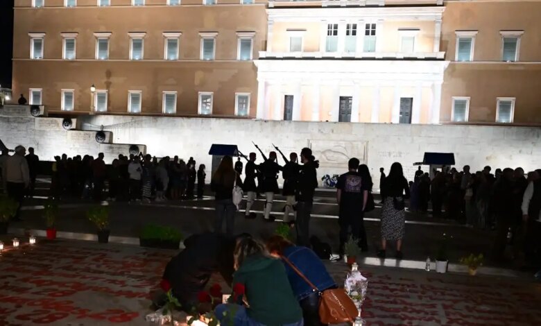 Άγνωστος-Στρατιώτης-–-Οδηγία-προς-την-ΕΛΑΣ:-«Μην-προκαλείτε»