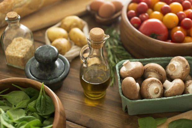 «Λαβράκια»-από-τους-ελέγχους-της-ΑΑΔΕ-σε-καλλιεργητές-βιολογικών-προϊόντων-–-Στο-«μικροσκόπιο»-9.600-ΑΦΜ