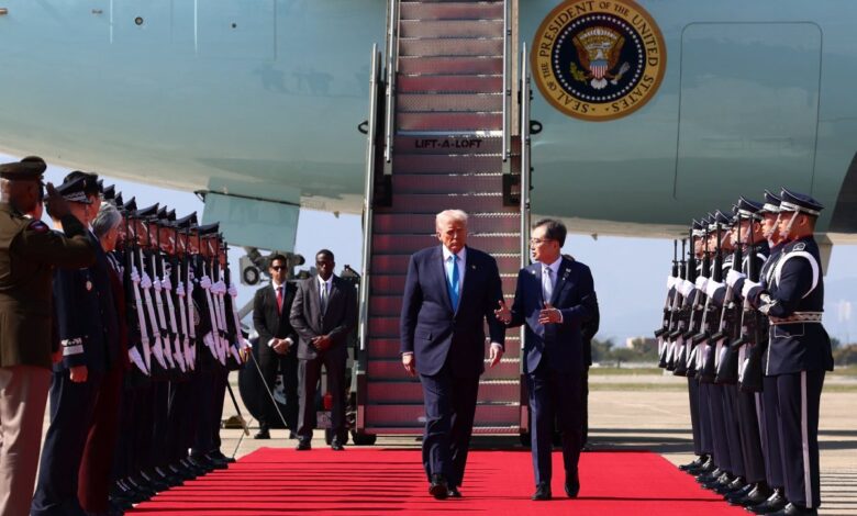 Στη-Νότια-Κορέα-ο-Ντόναλντ-Τραμπ-με-«υποδοχή»-πυραύλων-κρουζ-από-την-Πιονγκγιάνγκ