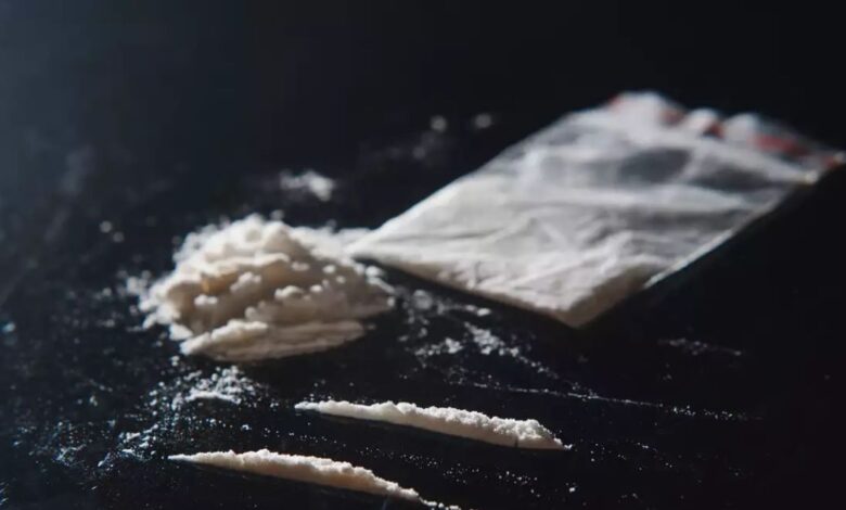 Πάτρα:-17χρονη-έκανε-χρήση-κοκαΐνης,-κατέρρευσε-και-κατέληξε-στο-νοσοκομείο-–-Συνελήφθη-από-τη-Δίωξη