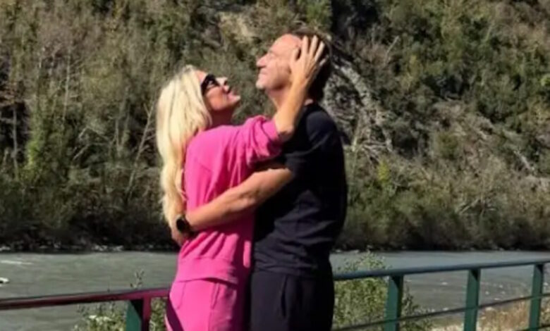 Η-Ελένη-Μενεγάκη-γιόρτασε-τα-γενέθλιά-της-στα-Τζουμέρκα:-«Δεν-μετράω-πλέον-χρόνια,-μετράω-στιγμές»