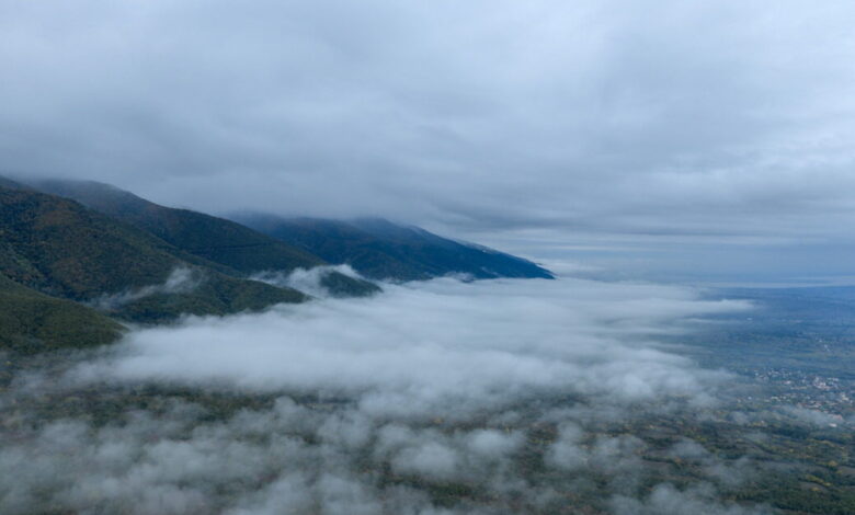 Καιρός-σήμερα:-Γκρίζος-ο-ουρανός-σε-όλη-την-Ελλάδα-–-Χωρίς-βροχές,-με-θερμοκρασία-που-αγγίζει-τους-23-βαθμούς