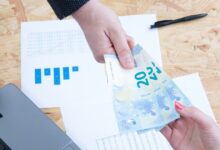 Στην-ώρα-του-εξοφλήθηκε-το-82%-των-φόρων-στο-οκτάμηνο-–-Πρώτες-και-με-διαφορά-οι-επιχειρήσεις