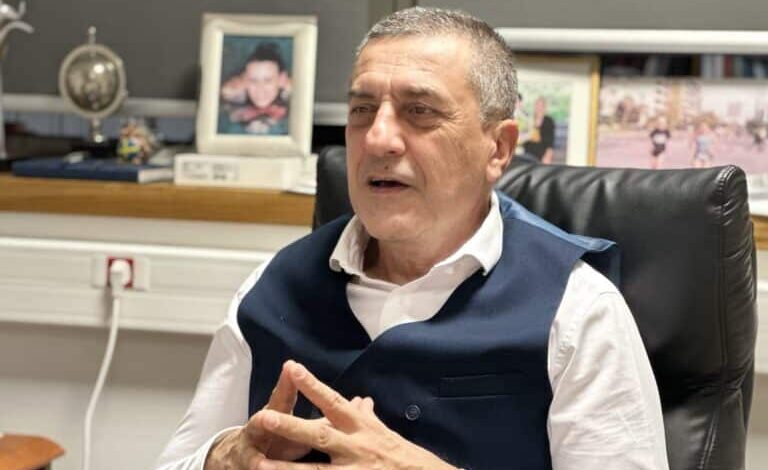 Κουρέτας-κατά-Υπουργείου:-«Λάθος-σχεδιασμός-για-την-ευλογιά-–-Η-φέτα-κινδυνεύει»