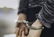 Ηγουμενίτσα:-Χειροπέδες-σε-μαθητές-και-καθηγήτρια-μετά-από-άγρια-συμπλοκή-ανηλίκων-σε-Λύκειο-της-πόλης