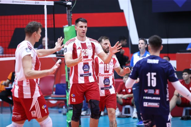 cev-champions-league:-Άνετη-πρόκριση-για-τον-Ολυμπιακό-–-3-0-σετ-τη-Νάπρεντακ-Όντζακ