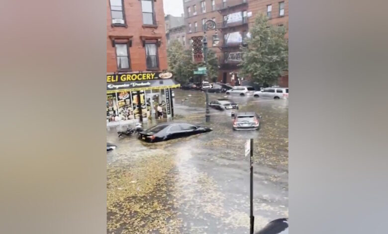 Νέα-Υόρκη:-Δύο-νεκροί-από-τις-σφοδρές-πλημμύρες-–-Δρόμοι-ποτάμια-και-χάος-στα-αεροδρόμια