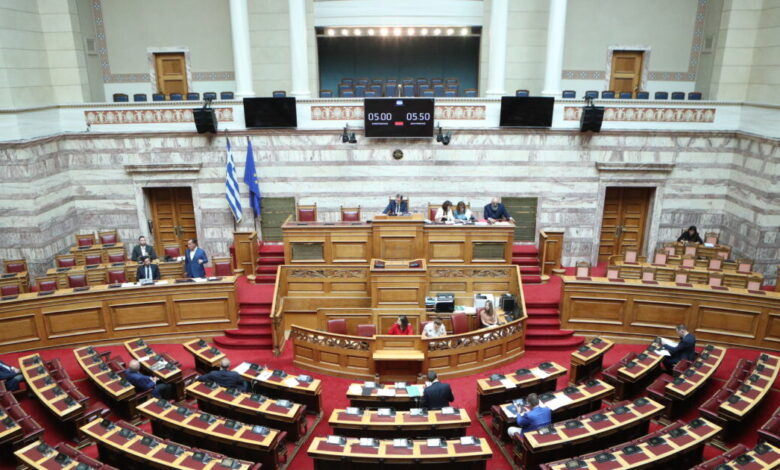 ΕΛΤΑ:-Στις-4-Νοεμβρίου-η-έκτακτη-συνεδρίαση-των-επιτροπών-μετά-το-κλείσιμο-των-καταστημάτων