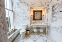 Καμάρι-του-Τραμπ-το-μαρμάρινο-νέο-μπάνιο-στον-Λευκό-Οίκο
