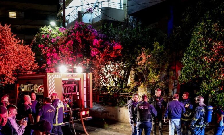 Ηράκλειο:-Ο-57χρονος-έβαλε-σακούλα-στο-κεφάλι-του-αδελφού-του-και-έκαψε-το-σπίτι-του-–-Στο-νοσοκομείο-φρουρούμενος