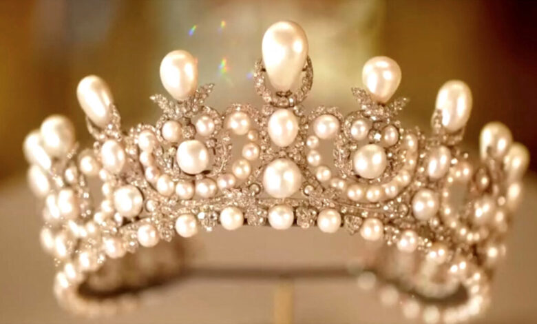 Λούβρο:-Πληροφορίες-ότι-οι-κλέφτες-προσέγγισαν-ισραηλινή-εταιρεία-για-να-πουλήσουν-τα-κοσμήματα-στο-darknet