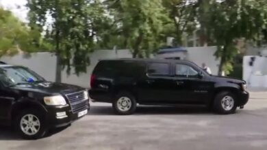 Έφτασε-στην-Αθήνα-η-Κίμπερλι-Γκιλφόιλ