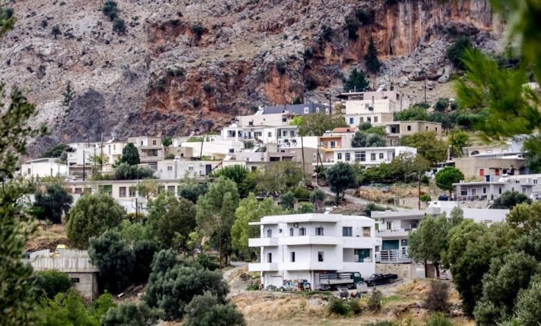 Ηράκλειο:-Κλείνουν-σχολεία-σε-Βορίζια-και-Ζαρό-μετά-το-μακελειό-–-Για-λόγους-ασφάλειας-μαθητών-και-εκπαιδευτικών