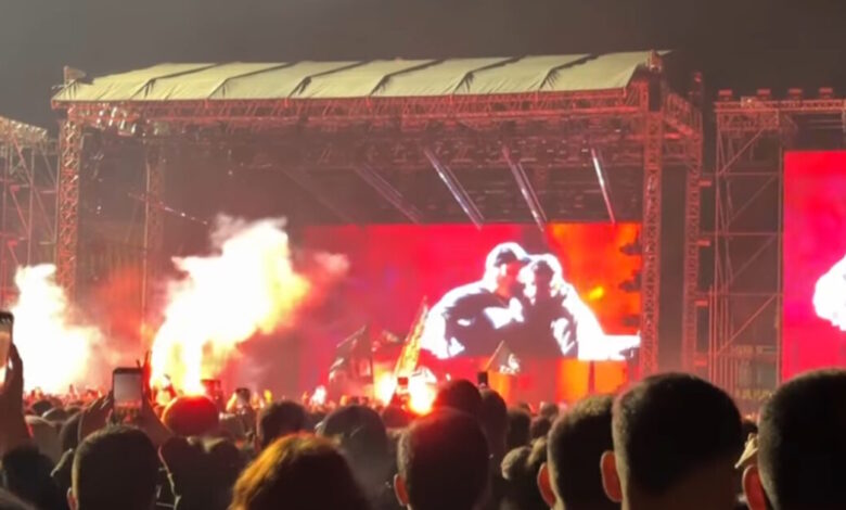 Αποθέωση-για-τον-ΛΕΞ-στη-συναυλία-του-στη-Θεσσαλονίκη-–-«Βούλιαξε»-το-Καυτανζόγλειο-με-40.000-θεατές