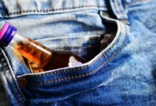 Καλαμπάκα:-Υπάλληλος-μίνι-μάρκετ-συνελήφθη-για-πώληση-αλκοόλ-σε-ανήλικο