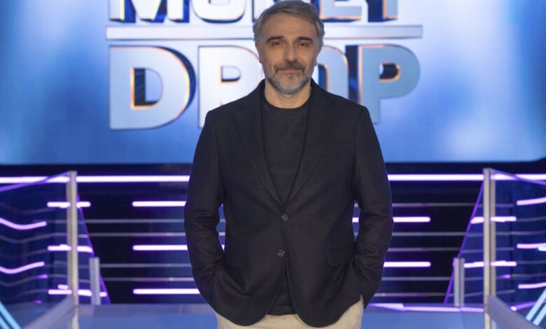 Το-«money-drop»-με-τον-Φάνη-Μουρατίδη-επιστρέφει-στον-alpha-τη-Δευτέρα-3-Νοεμβρίου