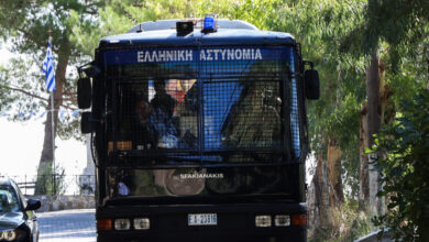 Βορίζια:-Δεκάδες-αστυνομικοί-για-την-κηδεία-του-39χρονου-Φανούρη-–-Εγκαταλείπουν-το-χωριό-μέλη-της-οικογένειας-Φραγκιαδάκη