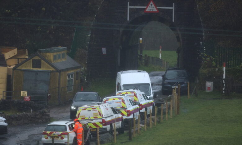 Βρετανία:-Τέσσερις-τραυματίες-από-εκτροχιασμό-τρένου-–-Βαγόνι-ξέφυγε-από-τις-ράγες-λόγω-κατολίσθησης