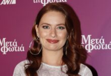 Η-Ντόρα-Μακρυγιάννη-ενεπλάκη-σε-τροχαίο:-«Το-στοπ-μάλλον-είναι-διακοσμητικό-κόκκινο-στολίδι»