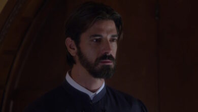 Άγιος-έρωτας-–-επόμενα-επεισόδια:-Ο-Νικόλαος-προσπαθεί-να-βρει-θέση-στην-Πετρούλα-στο-σανατόριο-της-Λαμίας