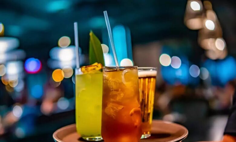 ΑΑΔΕ:-Έρχονται-έφοδοι-σε-νυχτερινά-κέντρα-για-νοθευμένα-οινοπνευματώδη-ποτά