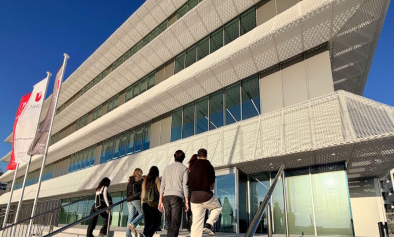 unicathens:-Υποδέχτηκε-τους-πρώτους-φοιτητές-και-φοιτήτριες