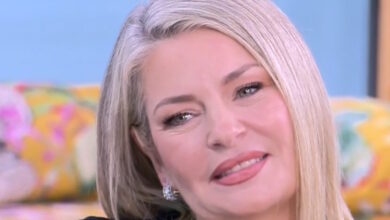 Ελισάβετ-Μουτάφη-για-τον-υιοθετημένο-γιο-της:-Δεν-έχω-νιώσει-ποτέ-ότι-τον-αντιμετωπίζουν-διαφορετικά,-τα-βλέμματα-είναι-πολύ-θετικά